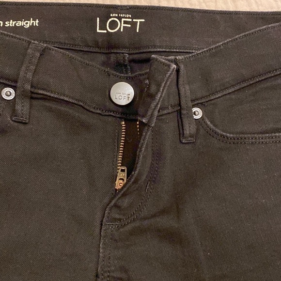 Ann Taylor Loft Loft black modern straight jeans.              Size 24 - Picture 7 of 10